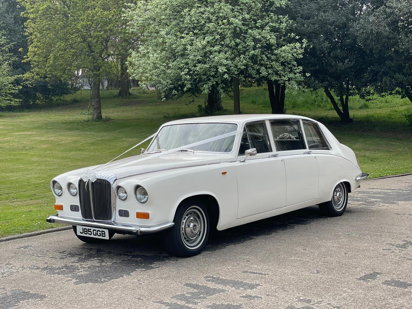 Daimler DS Limousine White min